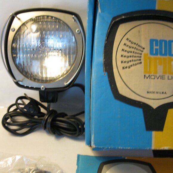vintage Keystone Cool Brite Movie Light - Super 8, 120 VAC, 250 Watts - Picture 1 of 4